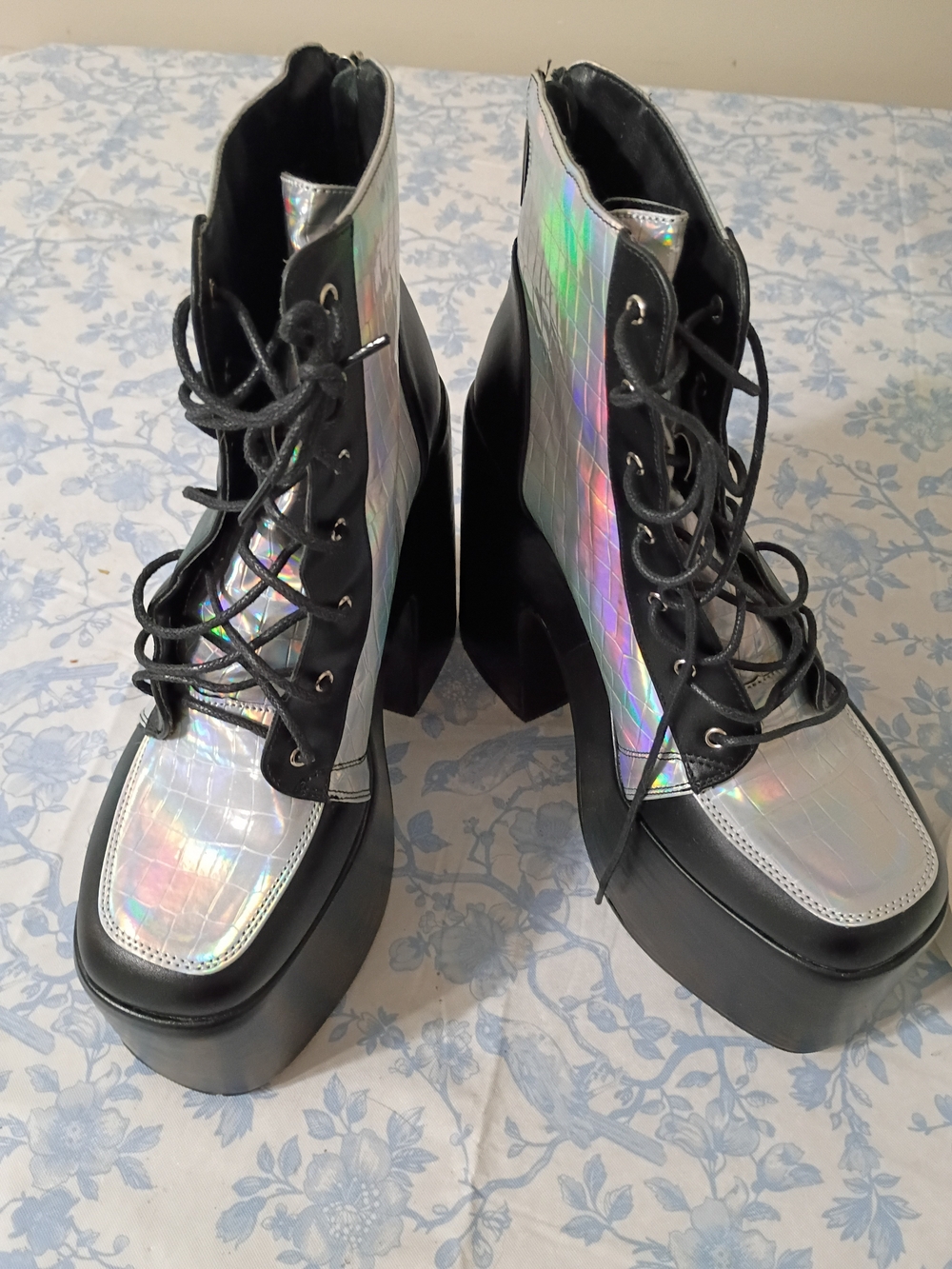 Holographic Platform Lace-Up Ankle Boots - Silver/Black